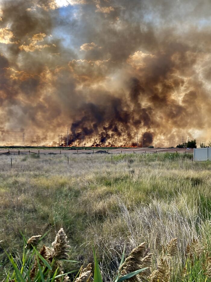 Fire In Kaysville Utah That Looks Like A Dystopian Movie