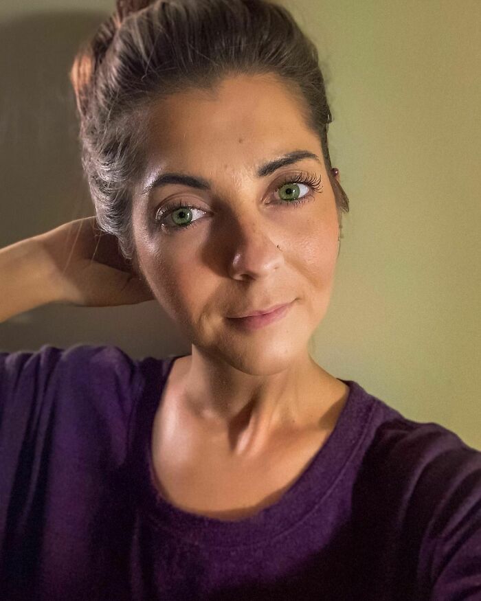 "I Was Refused Service At A Dunkin' Donuts Because I’m Deaf": Deaf Woman Tells Her Story And Sparks An Important Conversation "I Was Refused Service At A Dunkin' Donuts Because I’m Deaf": Deaf Woman Tells Her Story And Sparks An Important Conversation