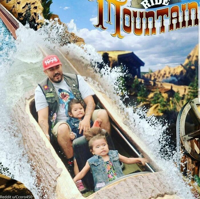 Circa 2016 At Knotts Berry Farm With My 2 Younger Daughters