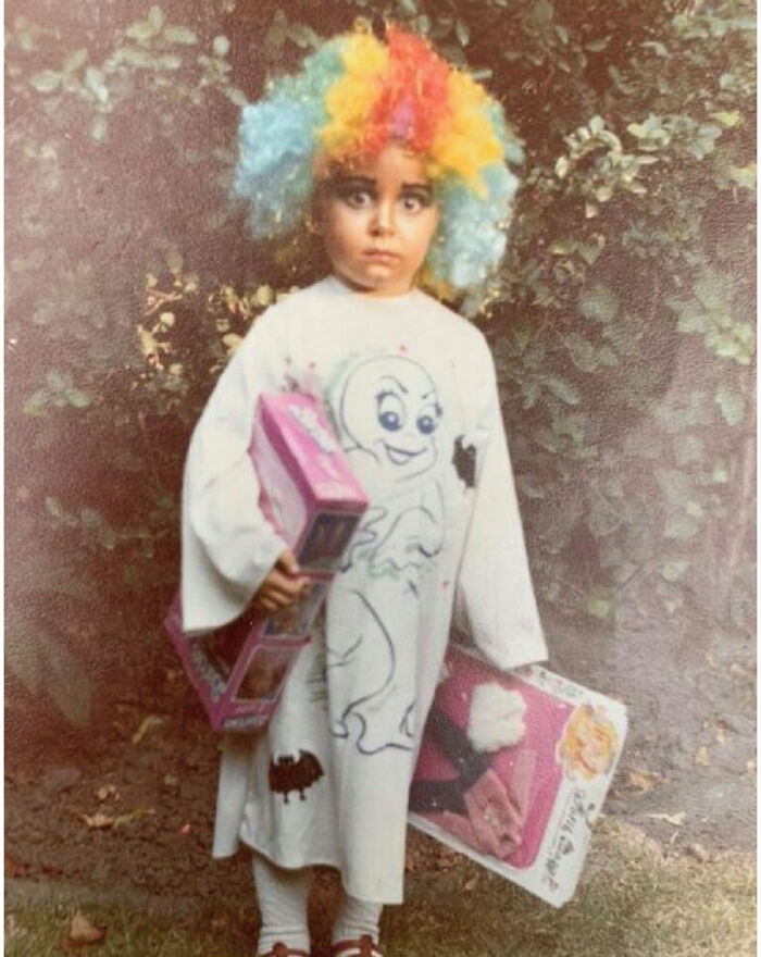 Back In The 80s, Being A Single Mom With 2 Jobs And Having To Improvise A Halloween Costume With No Budget Wasn’t An Easy Task But My Mom Managed To Pull It Off. Luv U Mom!