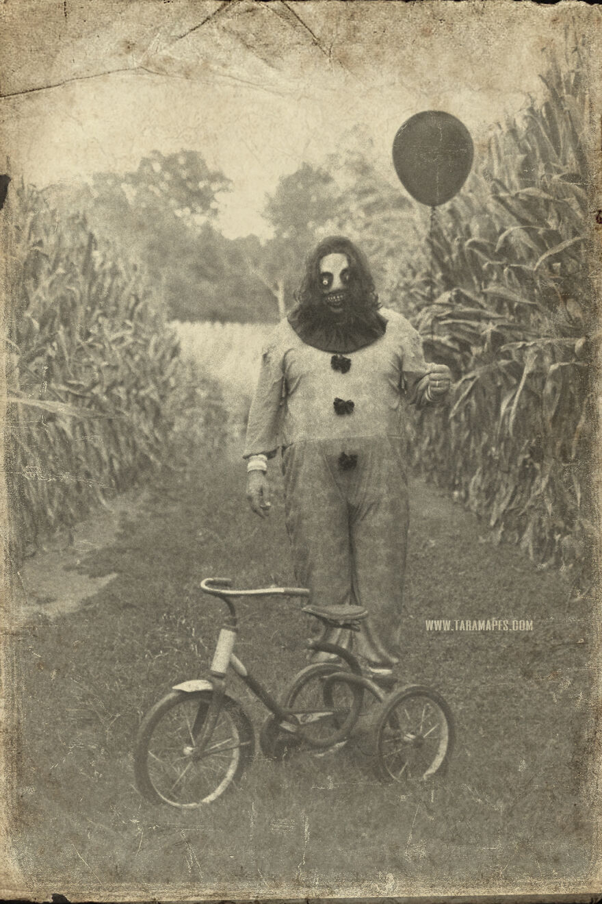I Photographed Creepy Clowns In A Cornfield Because I Love Vintage Horror Halloween Images