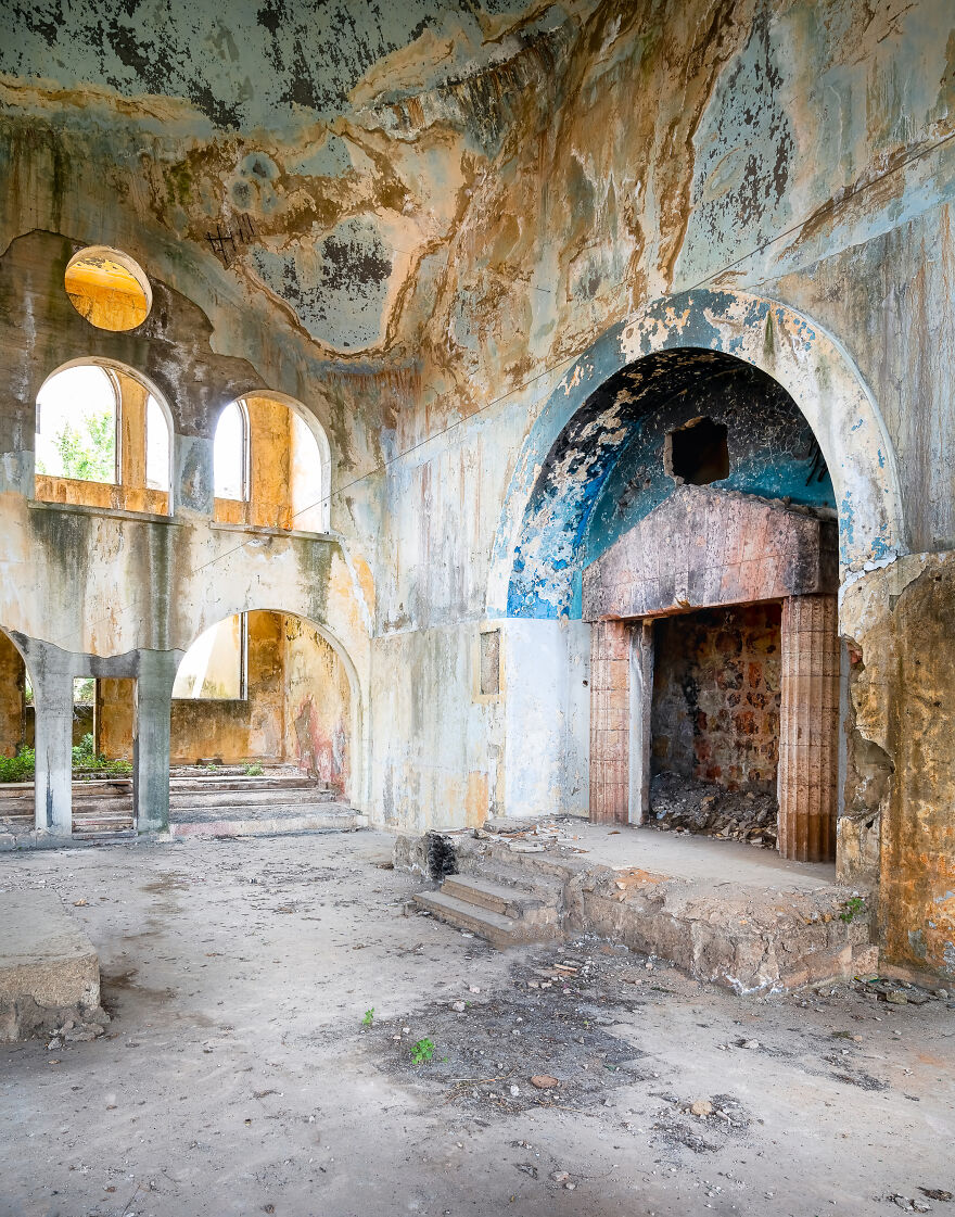 11 Photos Of The Abandoned Synagogue In Bhamdoun - Lebanon