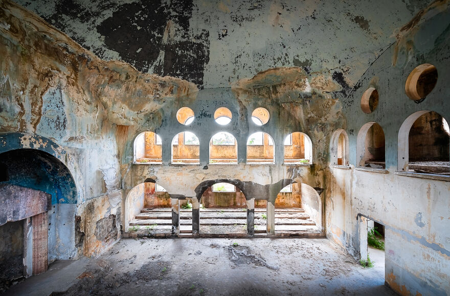 11 Photos Of The Abandoned Synagogue In Bhamdoun - Lebanon