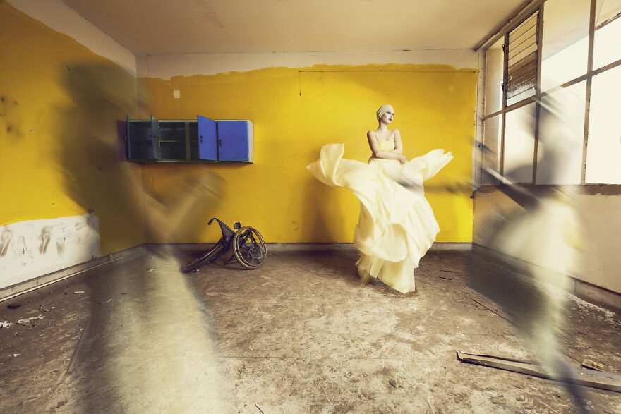 I Shot High Fashion In Abandoned Hospital