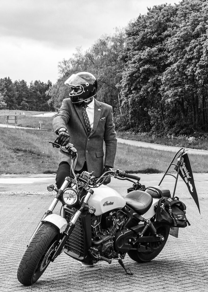 Photographing And Videoing The Distinguished Gentleman's Ride