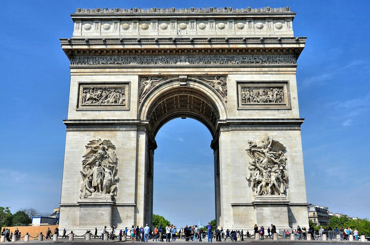 Hey Pandas, Draw An Arc De Triomphe