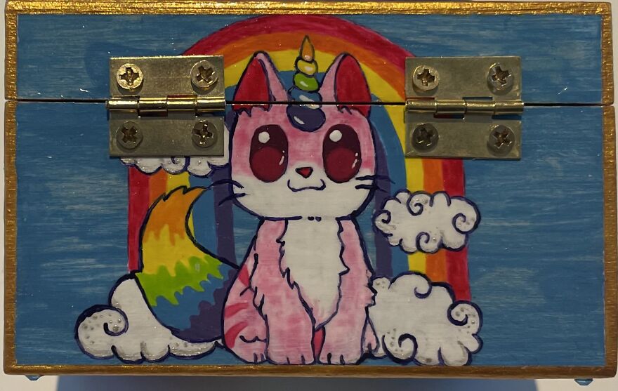 I Painted A Unicorn Tooth Box For My Daughter (13 Pics)