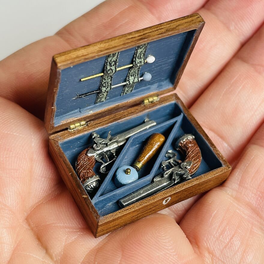 I Made Dollhouse Miniatures That Ain't No Little Girl Playthings (13 Pics) I Made Dollhouse Miniatures That Ain't No Little Girl Playthings (13 Pics)