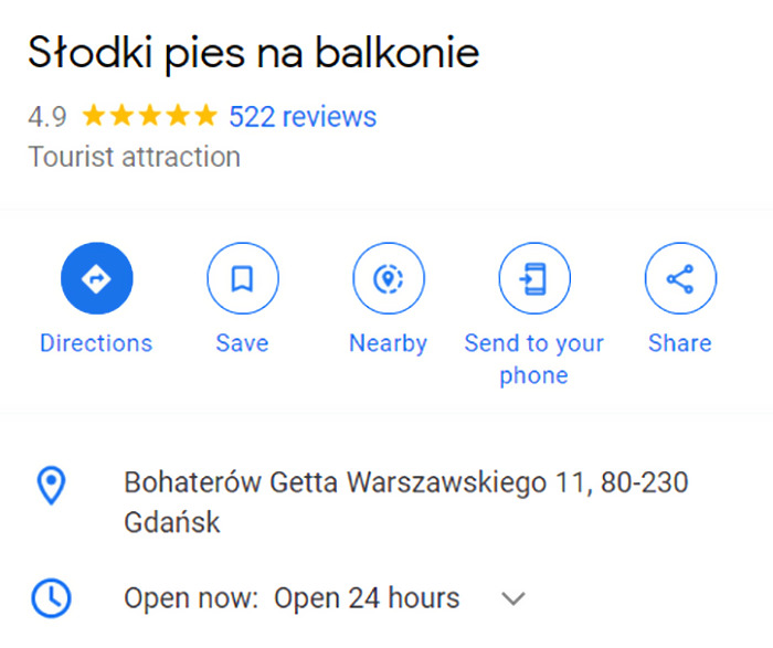 Golden Retriever Hanging Out On Its Balcony Became The Most Popular Tourist Attraction In Gdansk Golden Retriever Hanging Out On Its Balcony Became The Most Popular Tourist Attraction In Gdansk