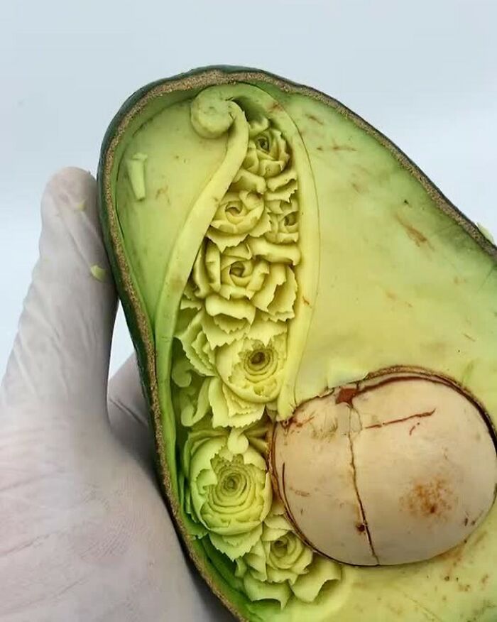 Italian Artist Makes Amazing Sculptures Using Avocados