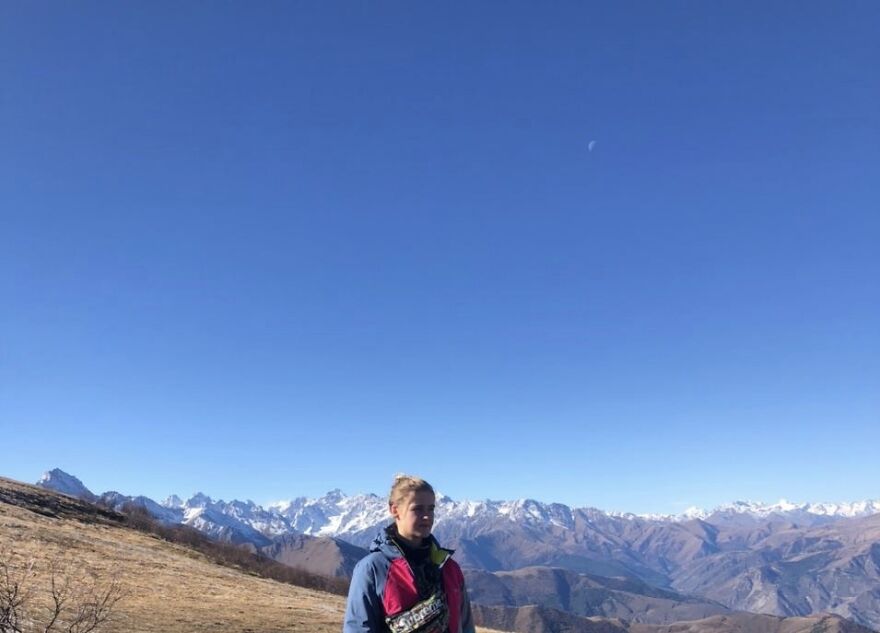 The Artist-Traveler Conquers The Mountain Peaks! (20 Amazing Pics!)