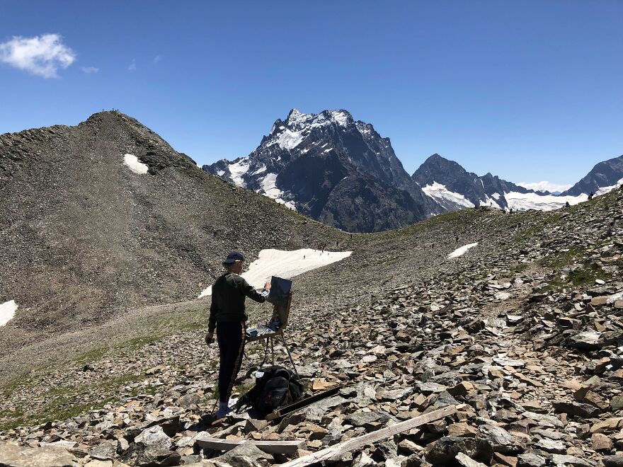 The Artist-Traveler Conquers The Mountain Peaks! (9 Amazing Pics!)