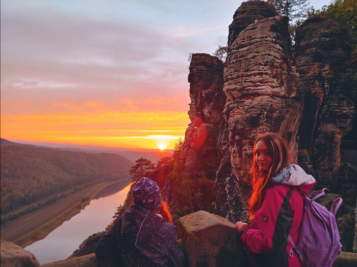 Hiking With My Daughters. 💜