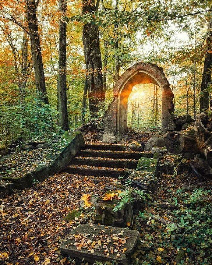 50 Of The Most Breathtaking Forgotten Places, Shared In The 'Abandoned  Beauties' Facebook Group | Bored Panda