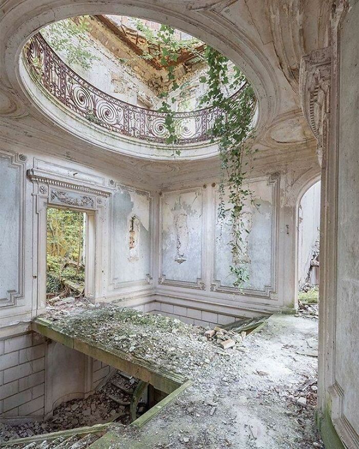 Abandoned Castle In France That Once Employed Over 1,200 People At Its Peak