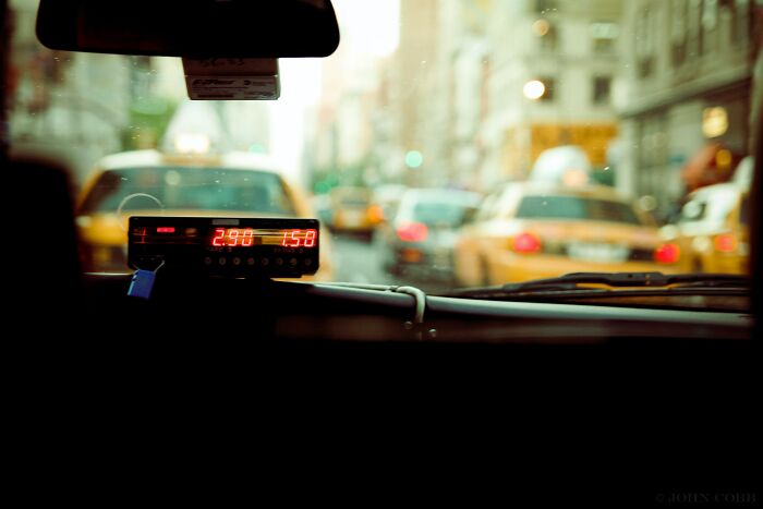15 Historias locas compartidas por taxistas y conductores de Uber que supuestamente no deberían haber escuchado mientras trabajaban