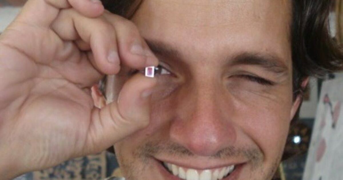 I Made The World’s Smallest Painting (17 Pics) Bored Panda