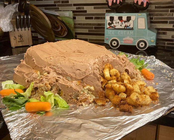 I Tried To Recreate Nailed It! The Show And I Tried To Make A Thanksgiving Turkey Cake And I Think I Did OK