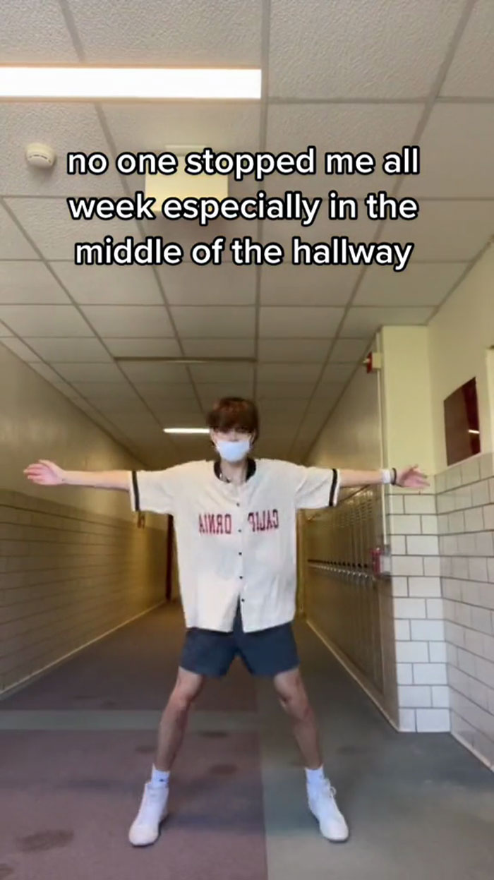 Teen Wears Clothes To School That Would Get Him Dress Coded If He Were A Girl, Proves Just How Sexist It Is After No One Says Anything