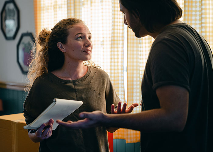 Woman Tells Her Fianc&eacute; She Wants To Be A Stay-At-Home Wife, And They Get Into A Heated Argument