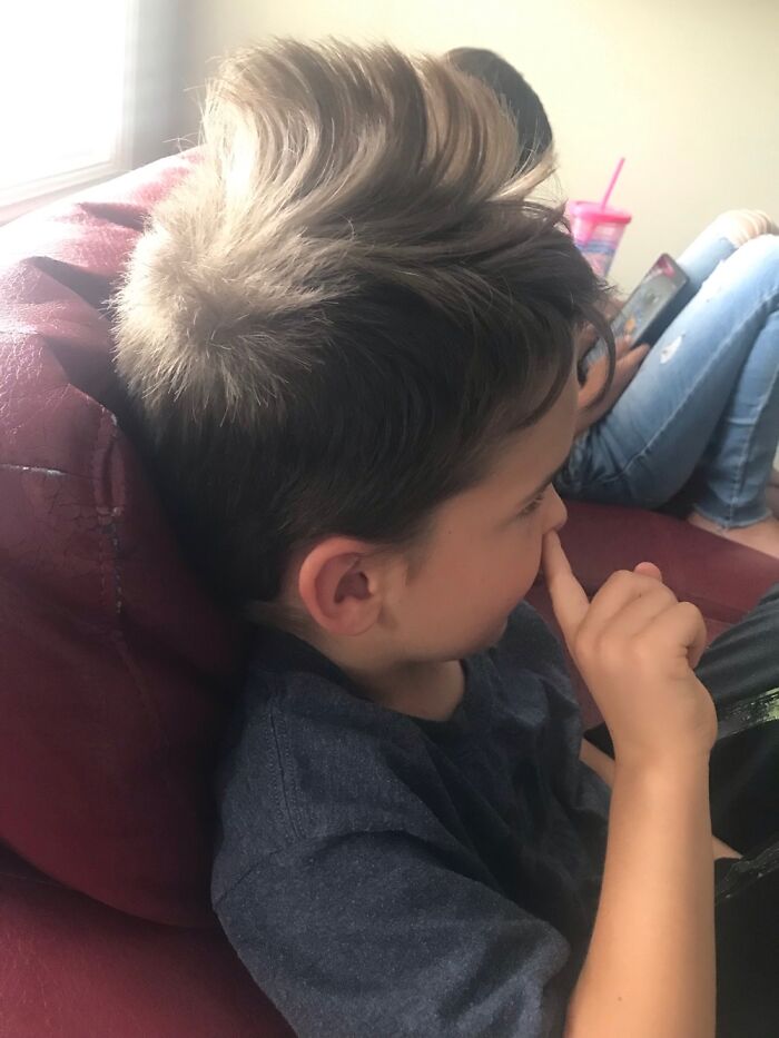 My Son Fell Asleep With Wet Hair One Night. He Ended Up With A Mohawk