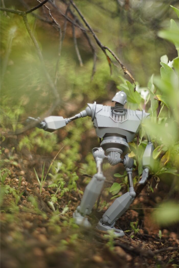 Iron Giant Loves Nature
