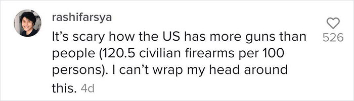 Students Can't Believe The Ridiculous US School Backpack Ban, Improvise With Random Household Items Students Can't Believe The Ridiculous US School Backpack Ban, Improvise With Random Household Items