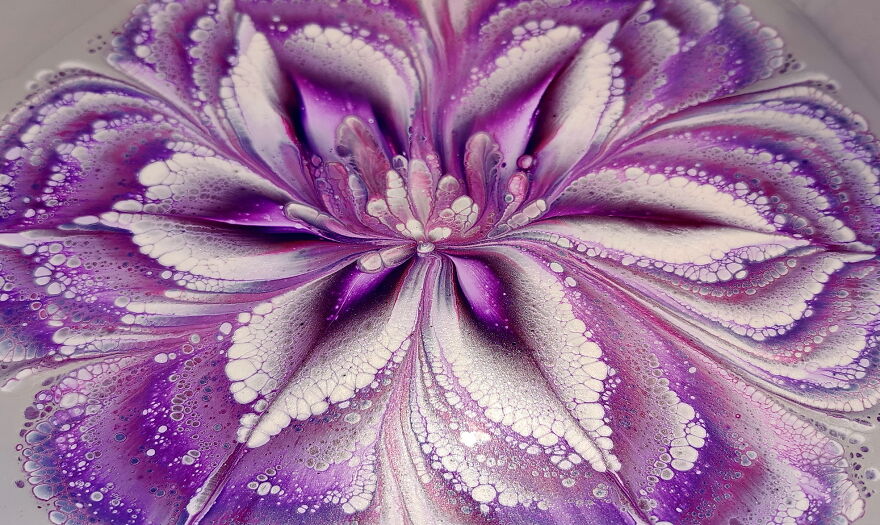 🌸 Amazing 3D Acrylic Pour Flower Painting 🌸~ Purples And Silver ~ 🐷 Tlp Pigments In Fluid Art