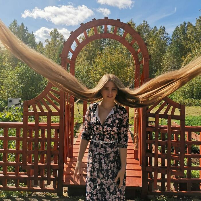 Disney’s Tangled In Real Life: Woman Shows What Happens When You Don’t Cut Your Hair For 23 Years Disney’s Tangled In Real Life: Woman Shows What Happens When You Don’t Cut Your Hair For 23 Years