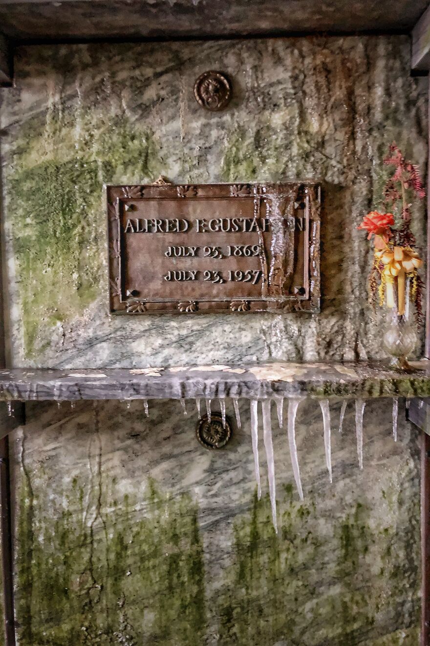 The Sad And Terrifying Abandoned Mausoleum The Sad And Terrifying Abandoned Mausoleum