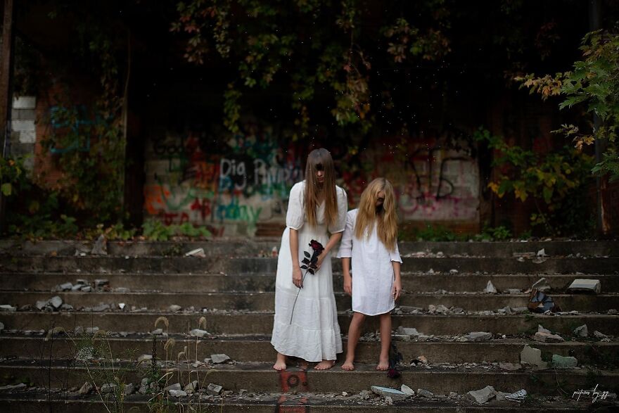 I Created A Creepy Photoshoot Series In Time For Halloween (26 Pics)