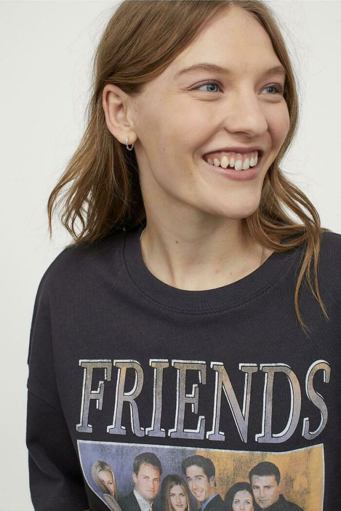 Found This Model With Normal Teeth (Not Everyone Has Perfectly Aligned Teeth) In A Clothing Brand App