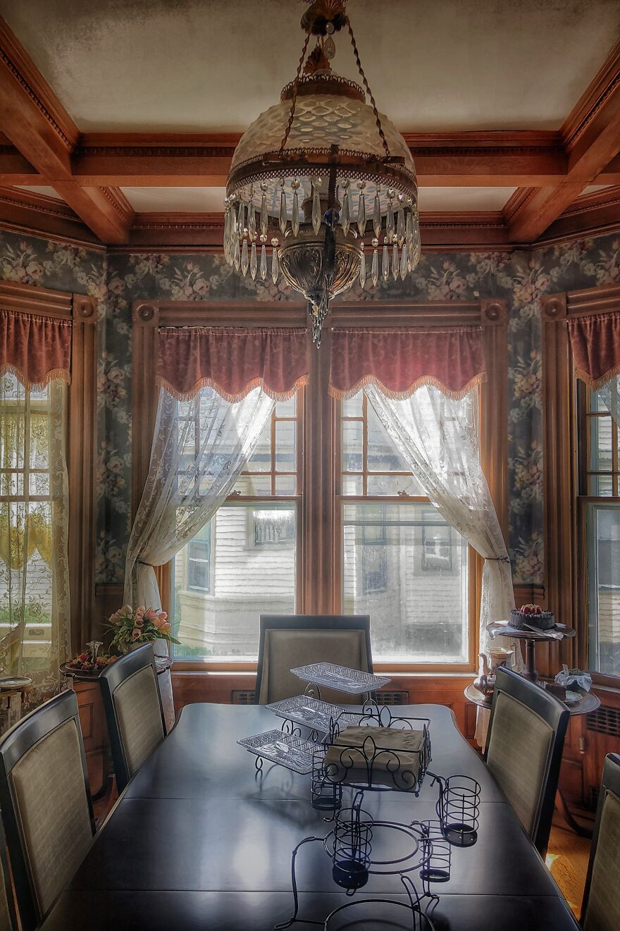 Inside Lizzie Borden’s Maplecroft Home Inside Lizzie Borden’s Maplecroft Home