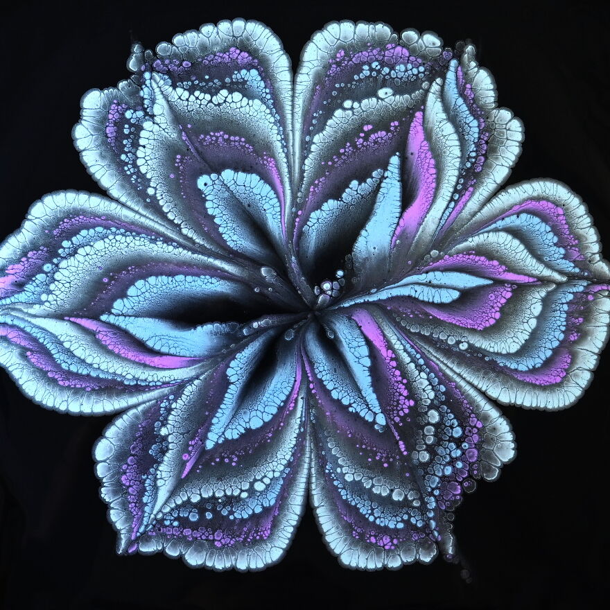 Gorgeous 3D Flower ~ Tlp Pigments & Pearl Medium ~ Reverse Flower Dip