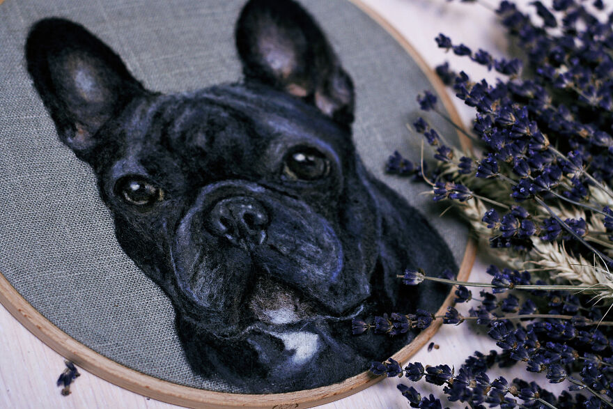 In My Hands The Wool Comes To Life!