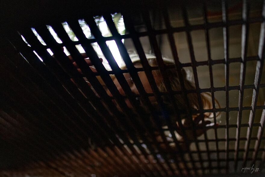 I Created A Creepy Photoshoot Series In Time For Halloween (26 Pics)