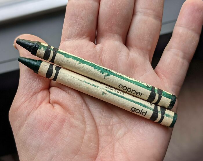 Old Gold/Copper Crayola Crayons That Turned Green From Oxidation