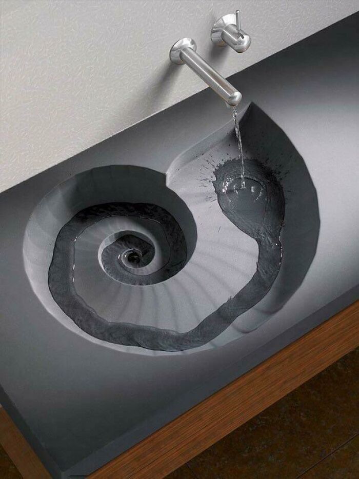 Seashell-Shaped Sink 