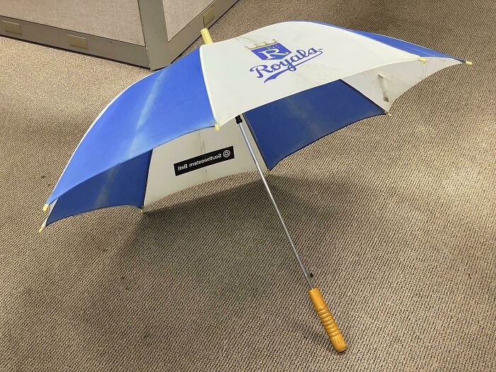 I've Carried The Same Umbrella In My Car For 26 Years. It Was A Baseball "Umbrella Night" Giveaway In 1995