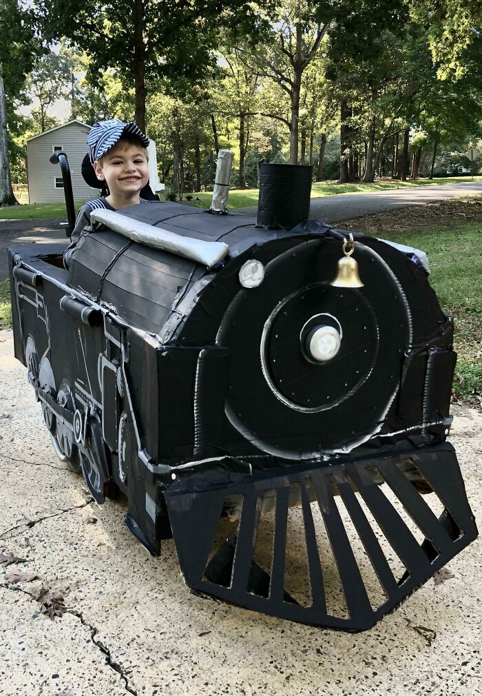 My Son Is 4 With Cerebral Palsy. Every Year My Wife Builds Him A Costume To Go On His Wheelchair. He's Obsessed With Polar Express So This Year He Went As A Train Engineer