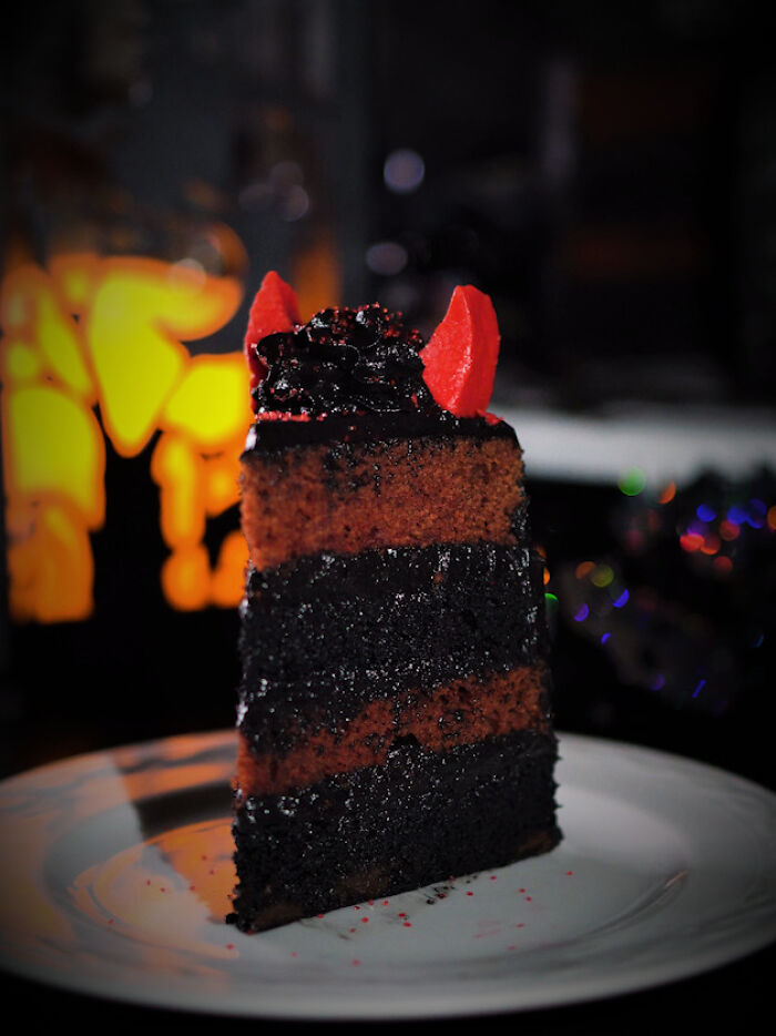 Here's A Devil's Velvet Cake I Baked This Week To Welcome The Spooky Season! Let Me Know What You All Think