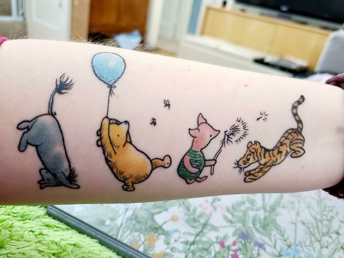 Mi último tatuaje, Winnie Pooh y sus amigos por Ashley June en 522 Tattoo justo al norte de Seattle