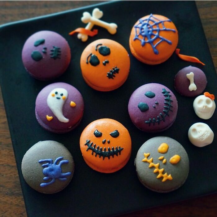 Halloween Macarons