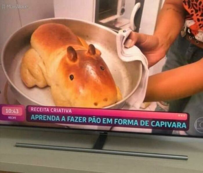 "Learn How To Make Bread In The Shape Of Capybara"