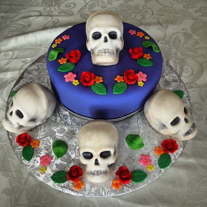 Day Of The Dead Cake I Made For Halloween