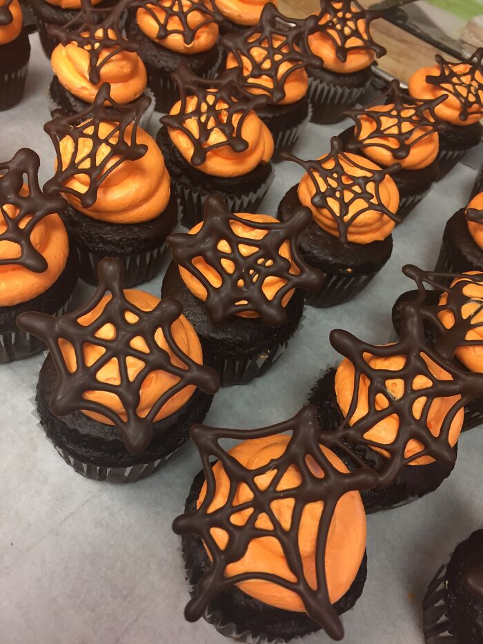 Halloween Chocolate And Buttercream Cupcakes