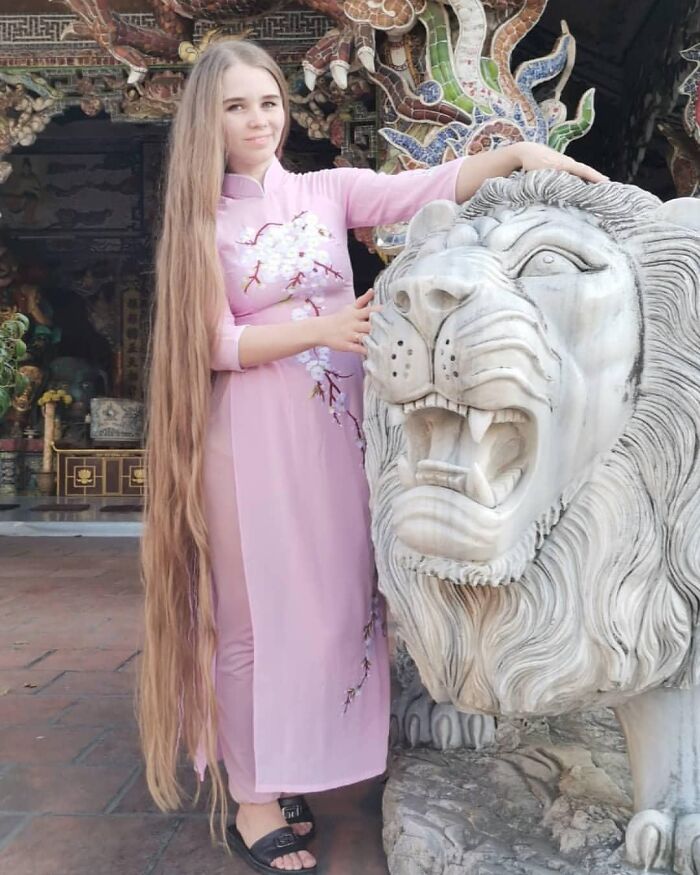Disney's Tangled In Real Life: Woman Shows What Happens When You Don't Cut  Your Hair For 23 Years | Bored Panda