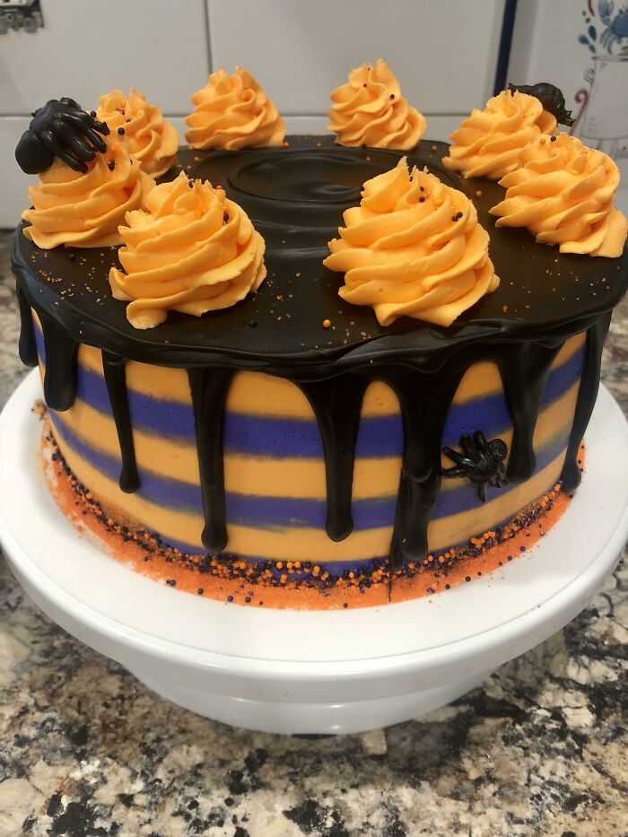 My Mom Is Paying Me To Make A Cute Spooky Cake For Her To Bring To Work On Halloween So I’m Practicing. Pretty Happy With The Outcome