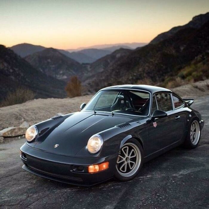 Beautiful Porsche 964