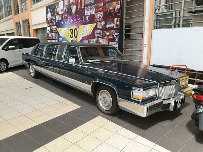 Cadillac Brougham Limousine
